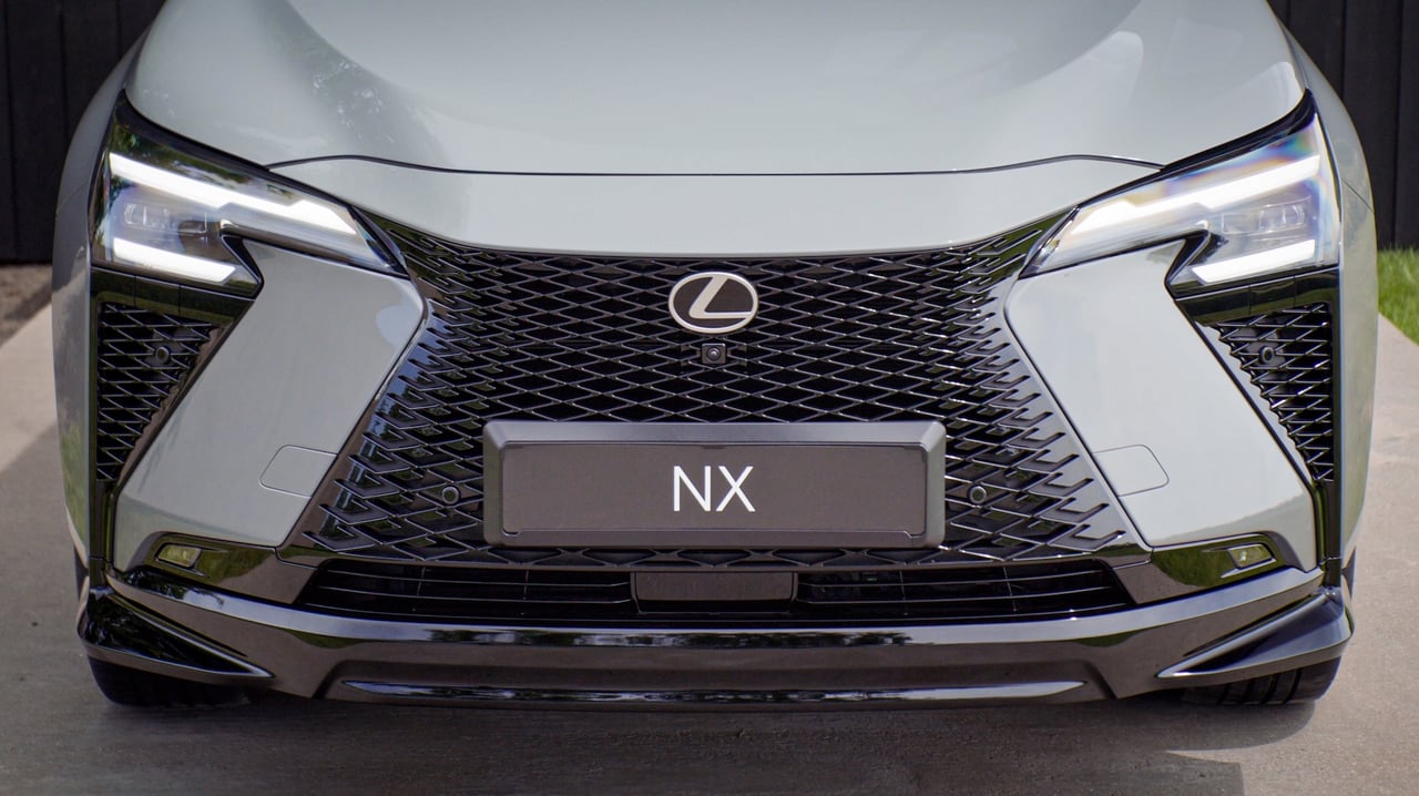 Lexus NX 2027