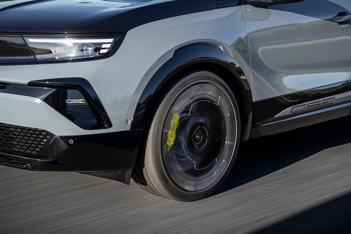 Review – Opel Mokka GSE (2025), is hij echt zo sensationeel? ...