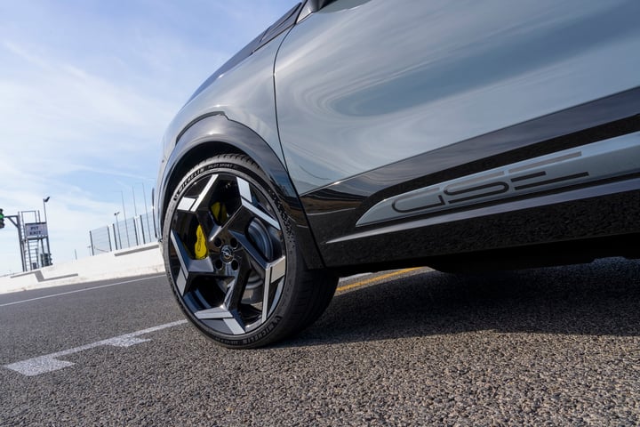 Review – Opel Mokka GSE (2025), is hij echt zo sensationeel? ...