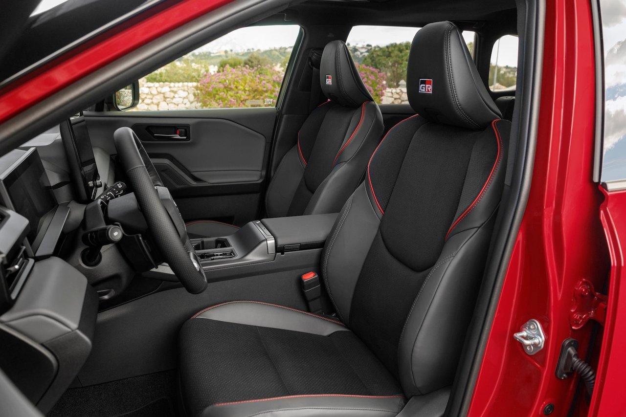 Interieur Toyota RAV4 GR SPORT