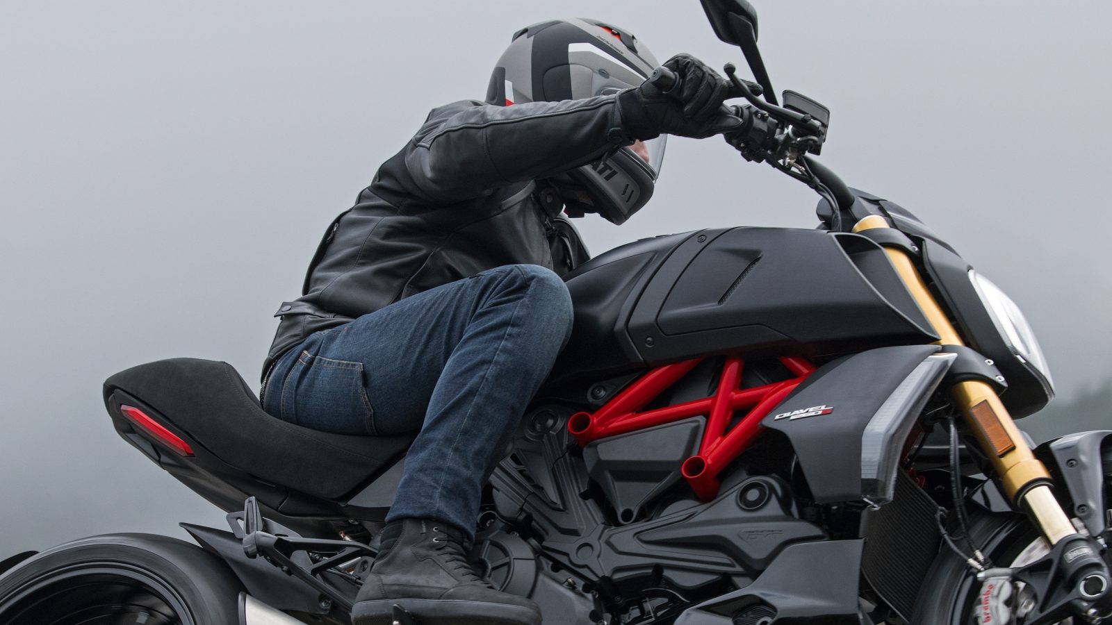 De onmisbare rol van motorkleding voor jouw veiligheid ...