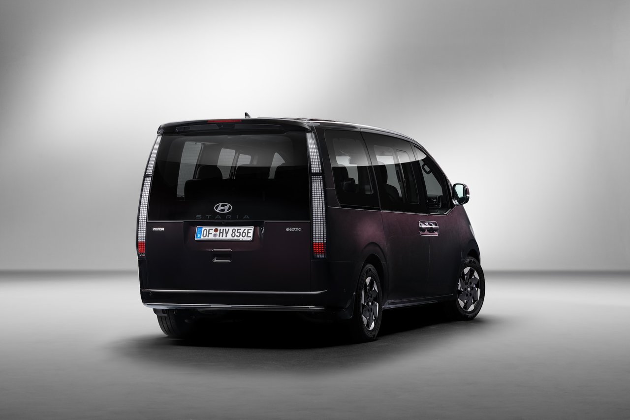 Achterkant Hyundai Staria EV