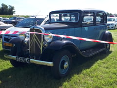 Gespot: een Citroën 10A uit 1933 ...