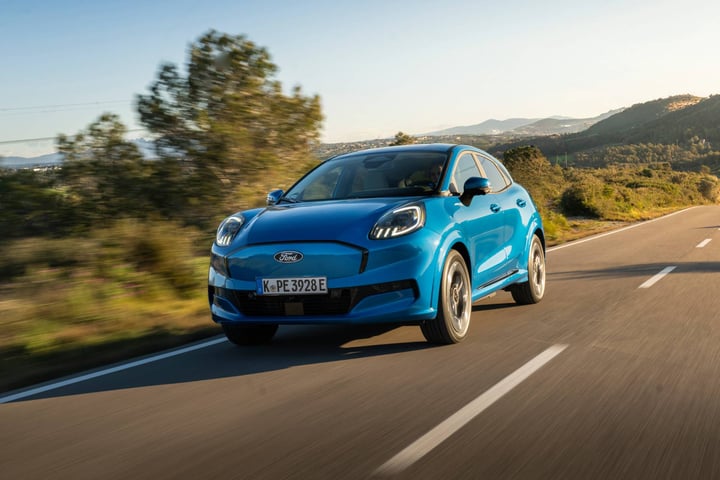 Wat kies jij? Of zelf langer sturen, of lekker handsfree cruisen? Ford Puma Gen- ...