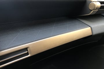 Review – Lancia Ypsilon Electric (2025) ...