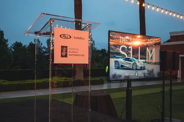 Geen grap: deze supercar werd in de lucht geveild ...