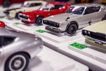 Op deze autobeurs staan misschien wel 100.000 auto’s ...