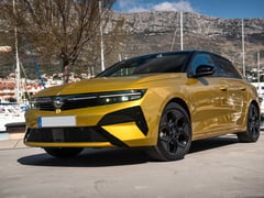 Review – Is de Opel Astra plug-in hybride dé tussenweg? ...