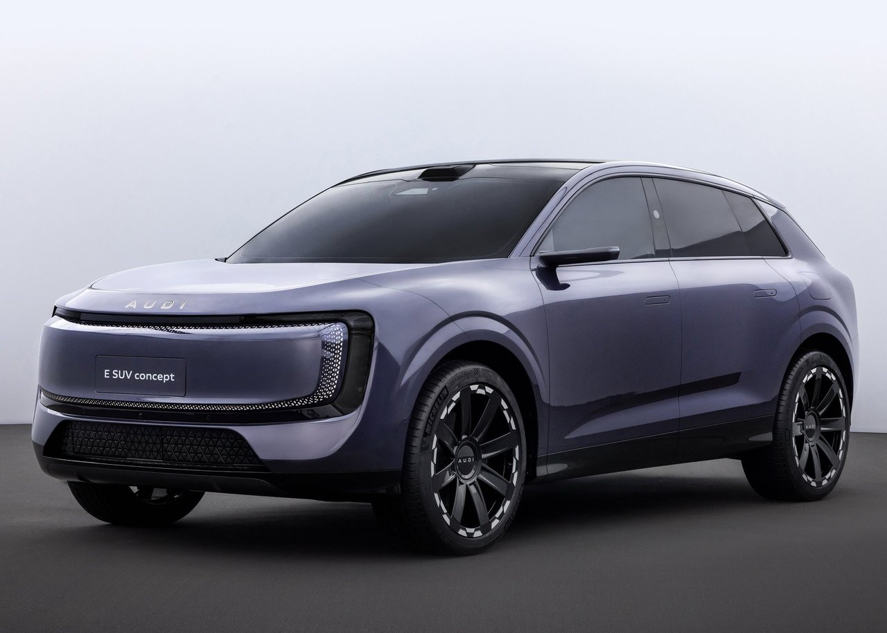 AUDI E SUV CONCEPT