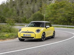 BMW gooit het roer om: breekt de nieuwe Mini met z’n heiligste traditie? ...
