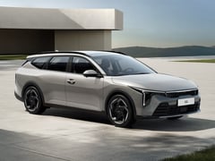 De Kia K4 Stationwagon biedt 166 liter meer ruimte dan hatchback ...