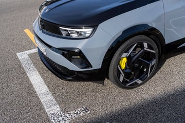 Review – Opel Mokka GSE (2025), is hij echt zo sensationeel? ...