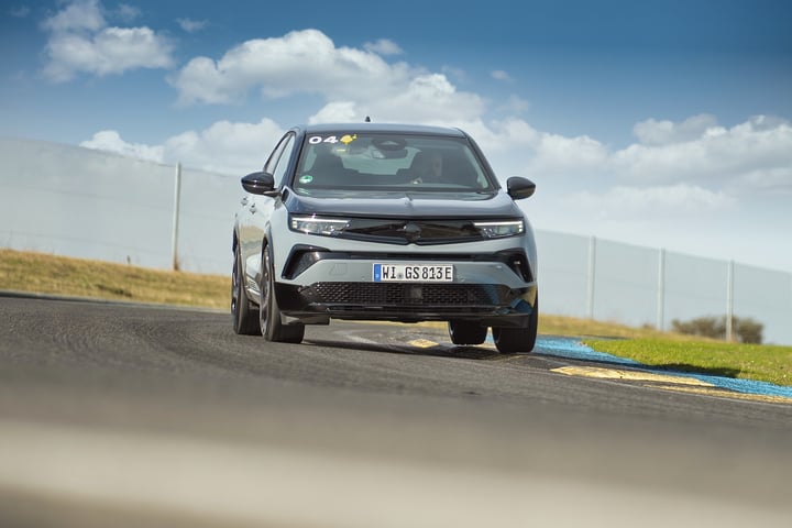 Review – Opel Mokka GSE (2025), is hij echt zo sensationeel? ...