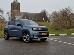 Review – Lach je met de Fiat Grande Panda Hybrid (2026) nog steeds iedereen ui ...