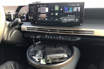 Review – Lancia Ypsilon Electric (2025) ...