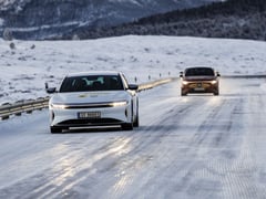 Grote EV-test in de Noorse vrieskou: Lucid Air komt het verst, maar dit is de ec ...