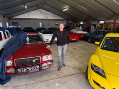 Marcel heeft 17 Mazda’s in zijn garage staan ...