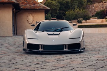 Geen grap: deze supercar werd in de lucht geveild ...