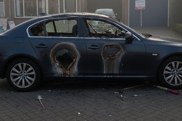 Vuurwerkschade op auto