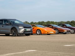 Pijnlijk óf geweldig: betaalbare gezinsauto die jij kunt kopen vernedert superc ...