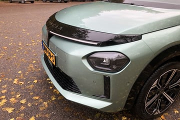 Review – Lancia Ypsilon Electric (2025) ...