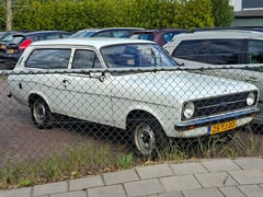 Gespot: een heel gewone Ford Escort Estate uit 1977 ...