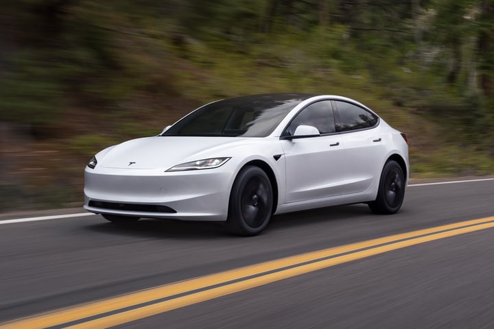 Tesla Model S Standard