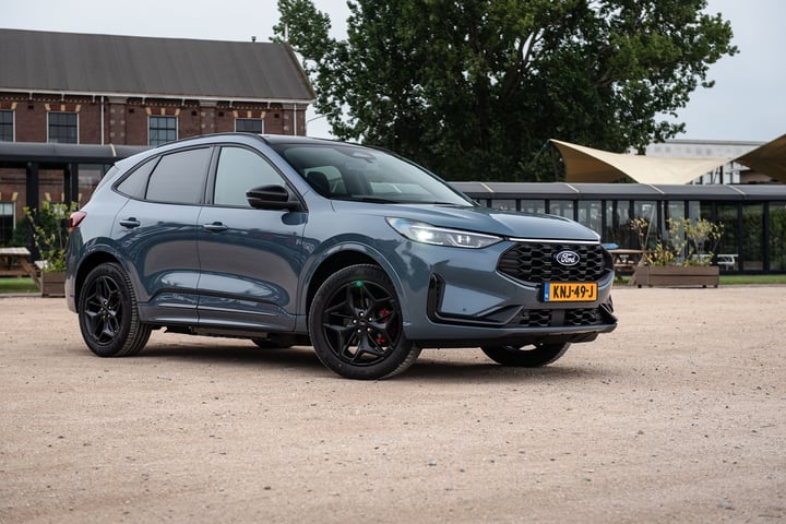 Is dit nog steeds dé PHEV? Review Ford Kuga PHEV BlueCruise Edition (2026) ...