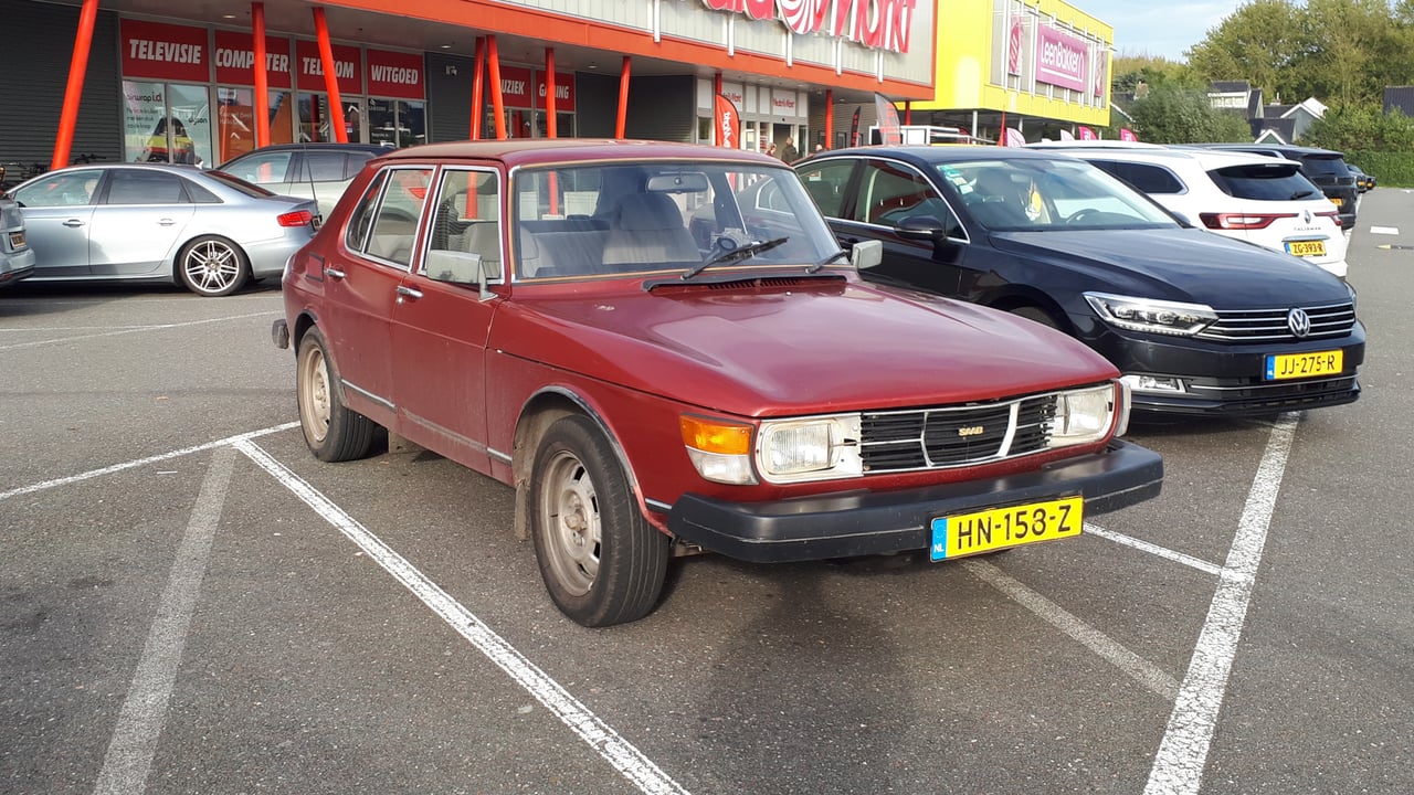 Gespot: een Saab 99 uit 1980 ...