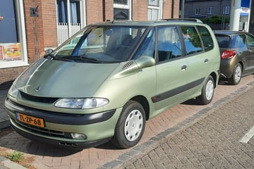 Gespot: een Renault Espace uit 1998 ...