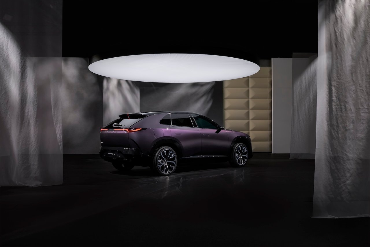 Achterkant Mazda CX-6e