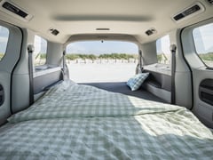Slaapkamer te heet? Deze Volkswagen is je nieuwe slaapplek mét airco ...