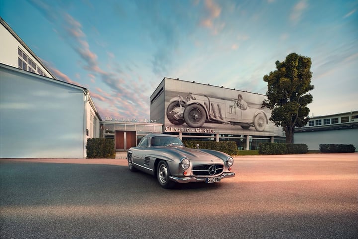 140 jaar automobiel, 130 jaar transport, 100 jaar Mercedes-Benz: een jubileumjaar vol magische momenten.