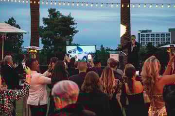 Geen grap: deze supercar werd in de lucht geveild ...