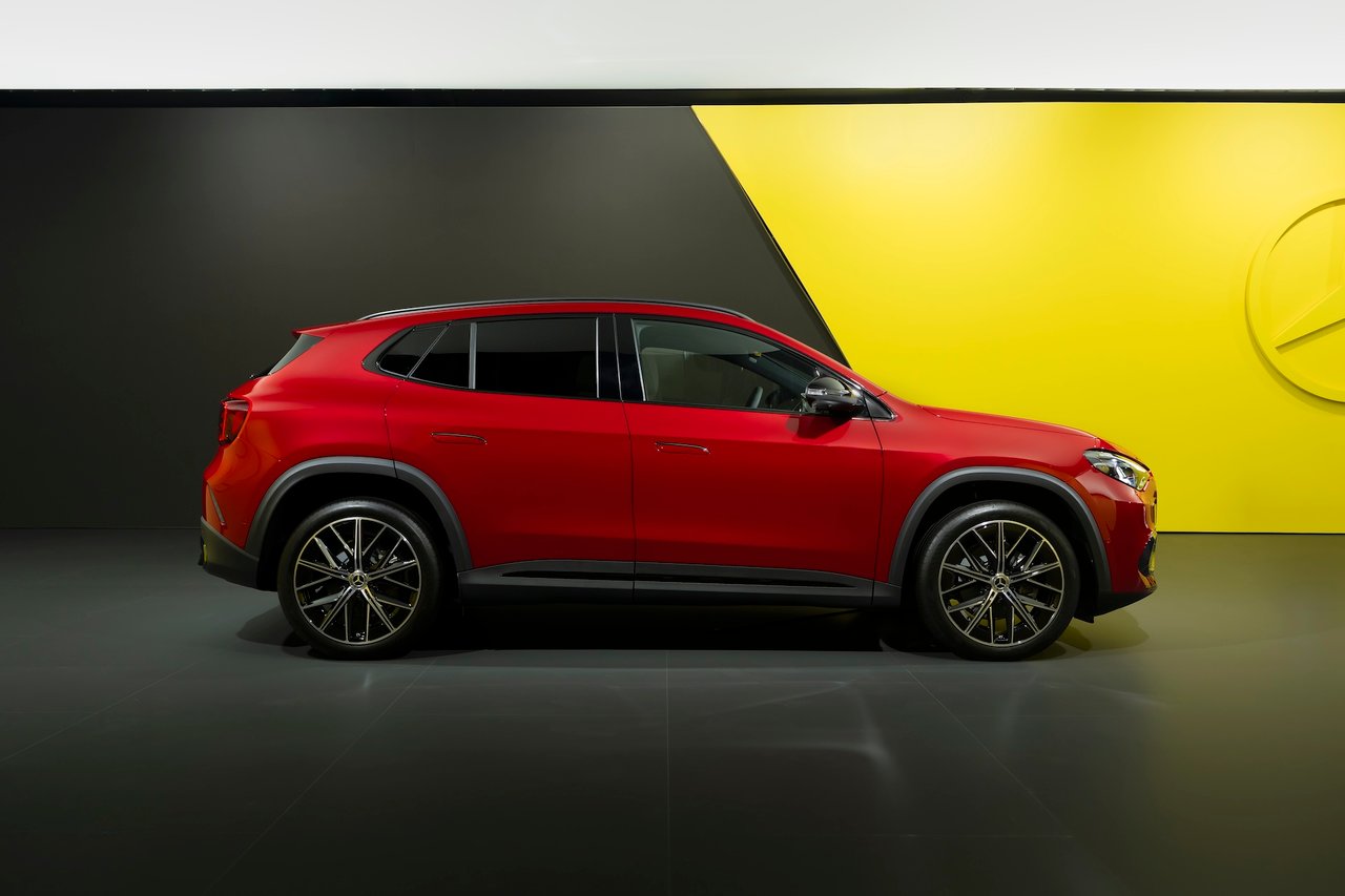 Mercedes-Benz GLA Hybrid