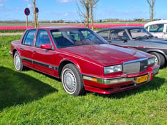 Gespot: een Cadillac Seville uit 1986 ...