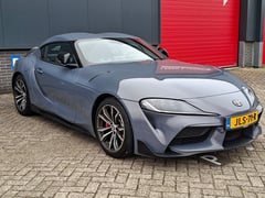 Gespot: een Toyota GR Supra ...